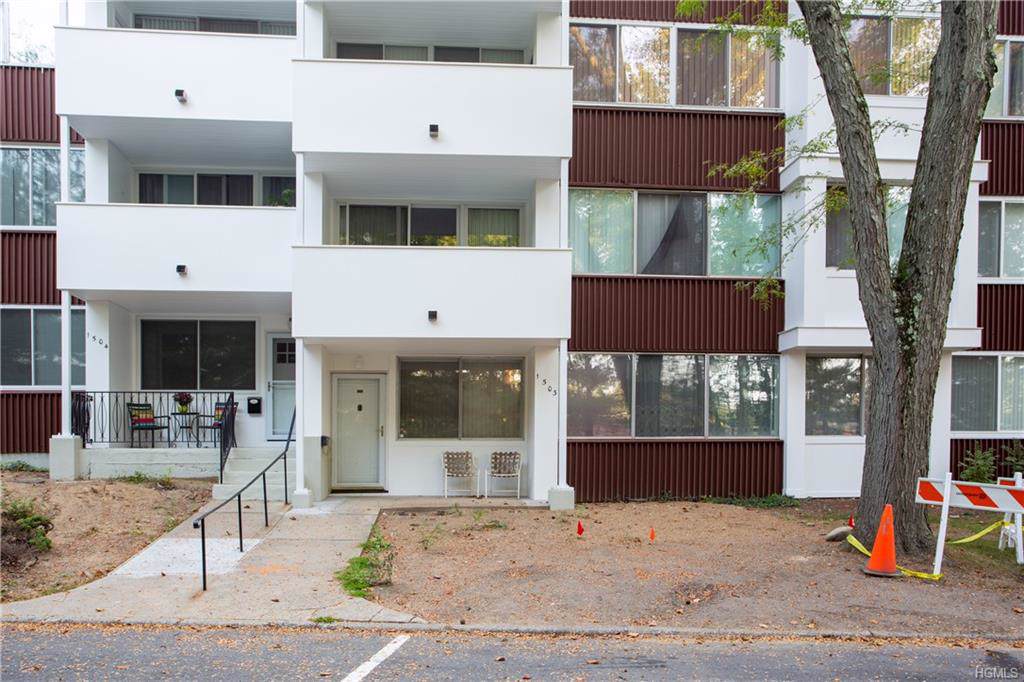 1503 Fox Glen Drive - Photo 1