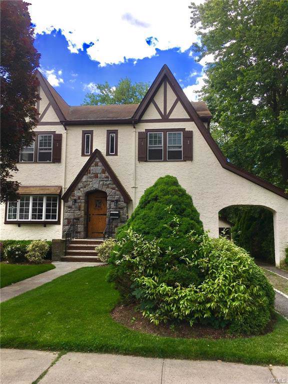 1061 Washington Avenue - Photo 1
