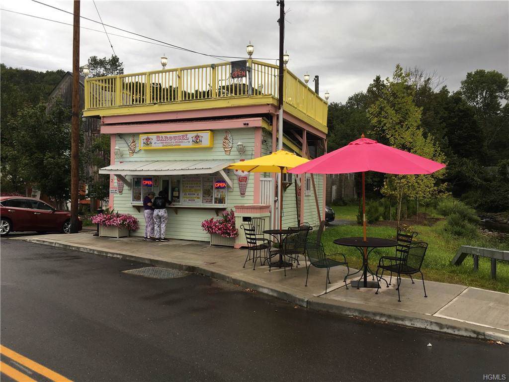 2 Center Street - Photo 1