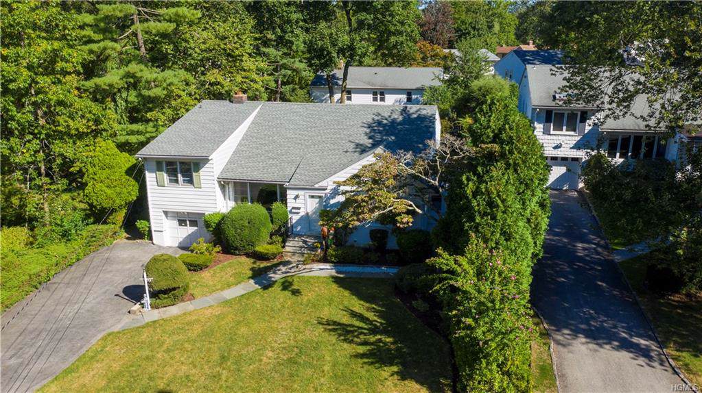 73 Hutchinson Boulevard - Photo 1