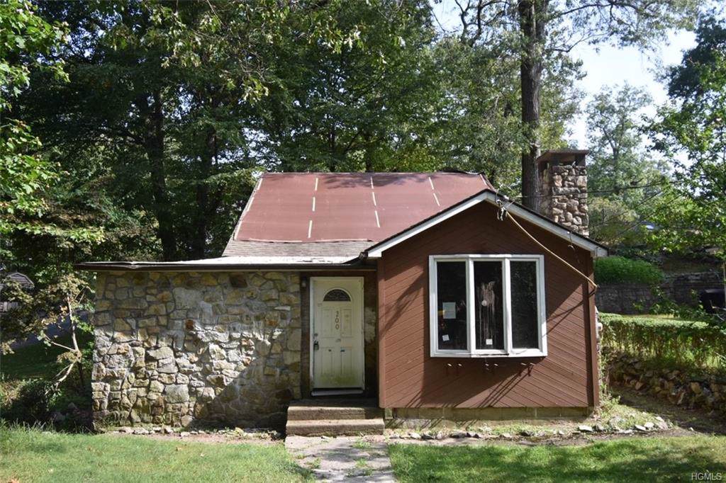 200 Walnut Road - Photo 1