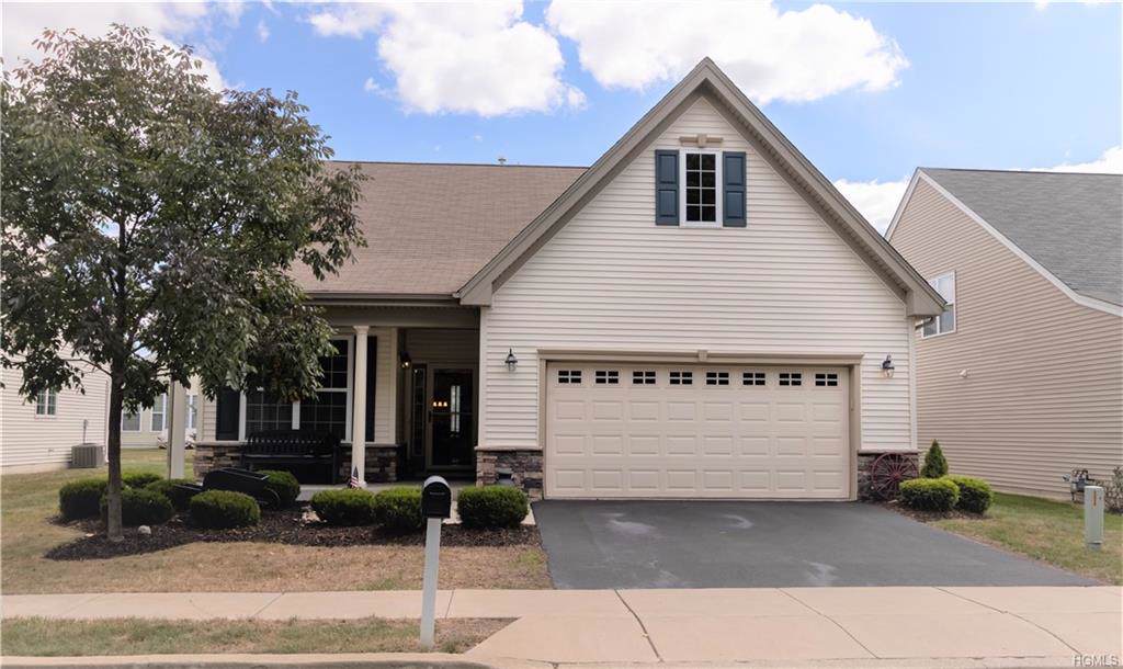 111 Jasmine Drive - Photo 1