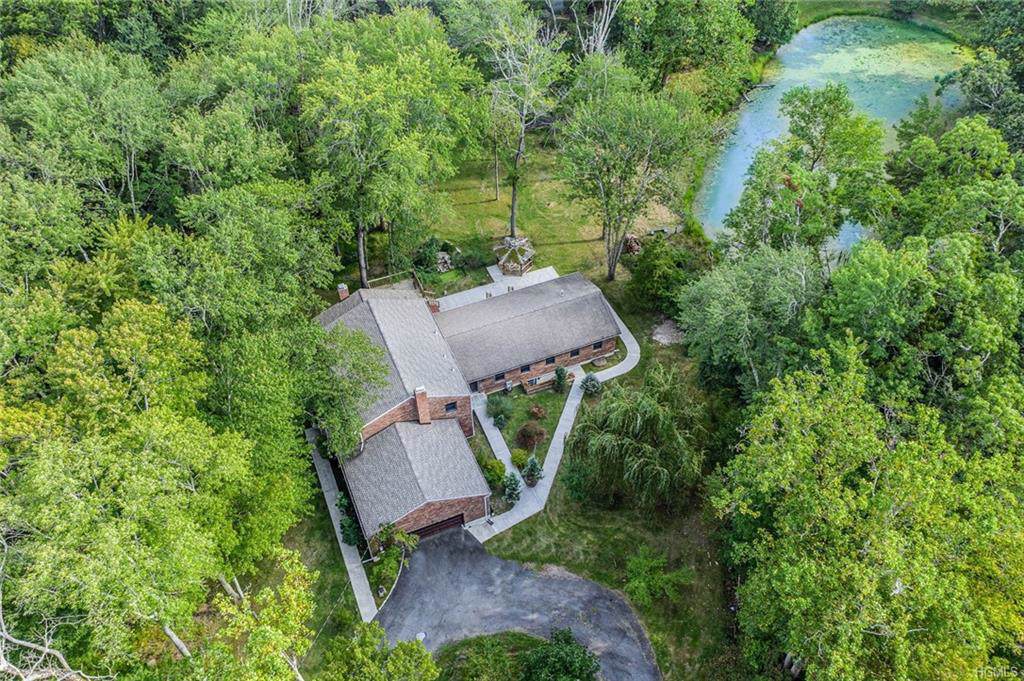 7 Old Phillips Hill Road - Photo 1