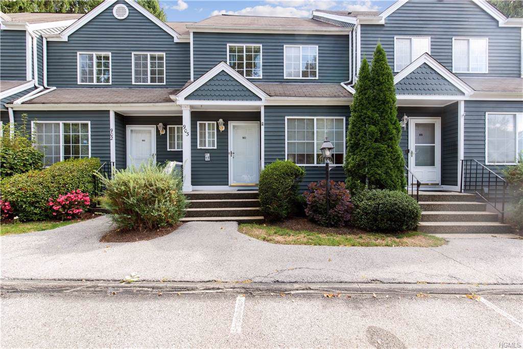903 Kensington Court - Photo 1