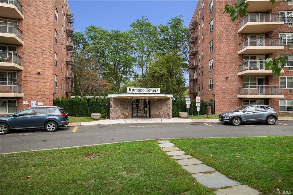 30 Cole Avenue - Photo 1