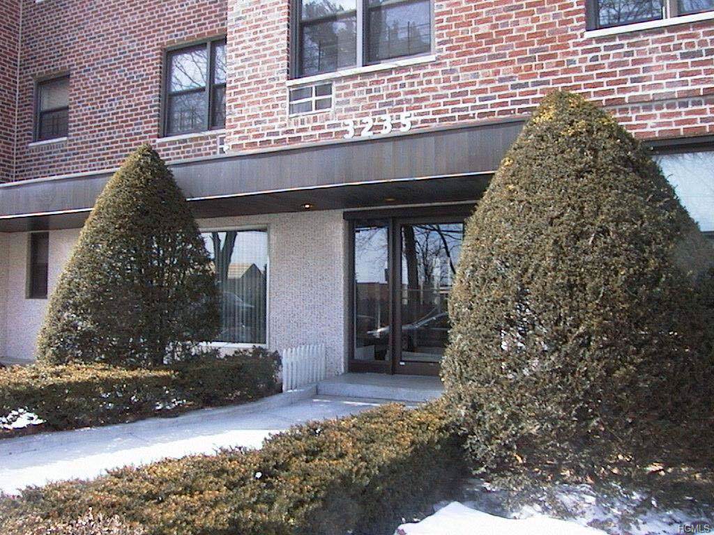 3235 Cambridge Avenue - Photo 1