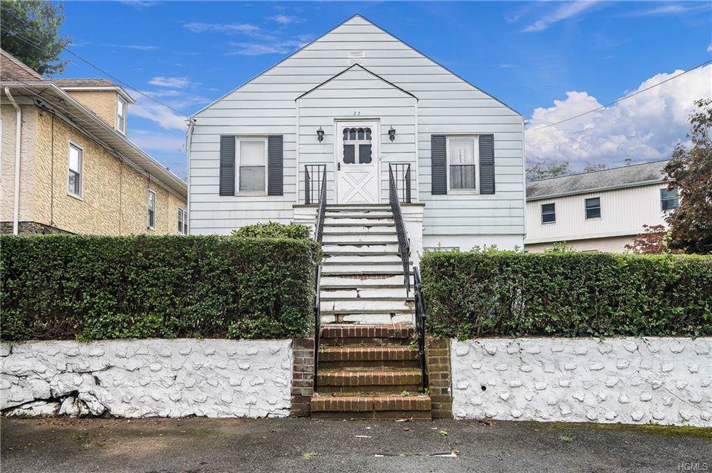 23 Kirby Terrace - Photo 1