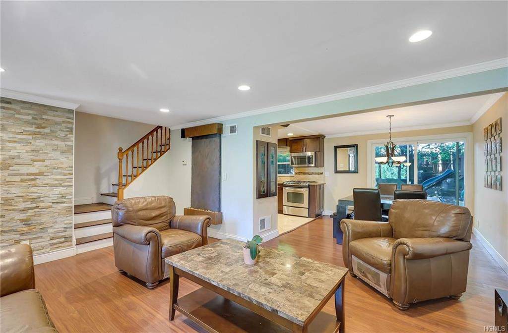 32 Kingsley Drive - Photo 1