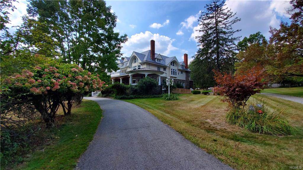 24 Jill Road - Photo 1