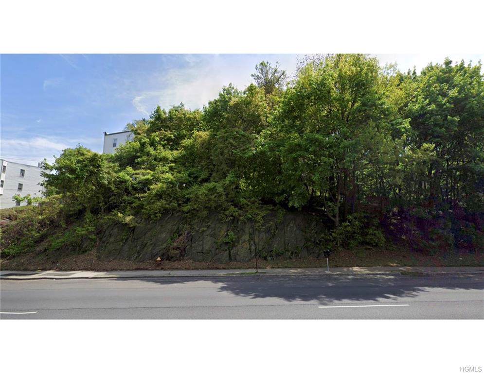 146 Yonkers Avenue - Photo 1