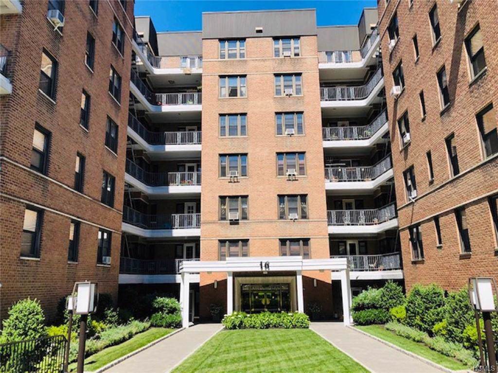 16 Broadway - Photo 1