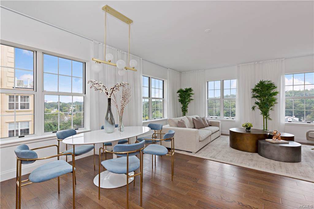 10 Byron Place - Photo 1
