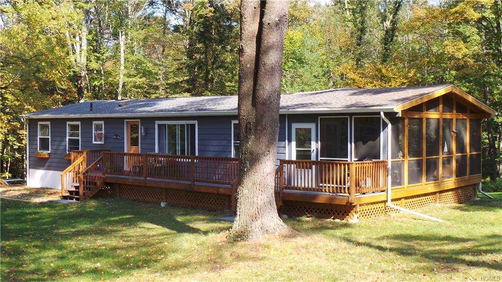 321 Pine Grove Road - Photo 1