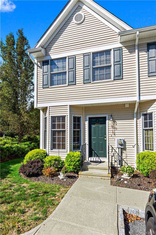 201 Alexandra Court - Photo 1