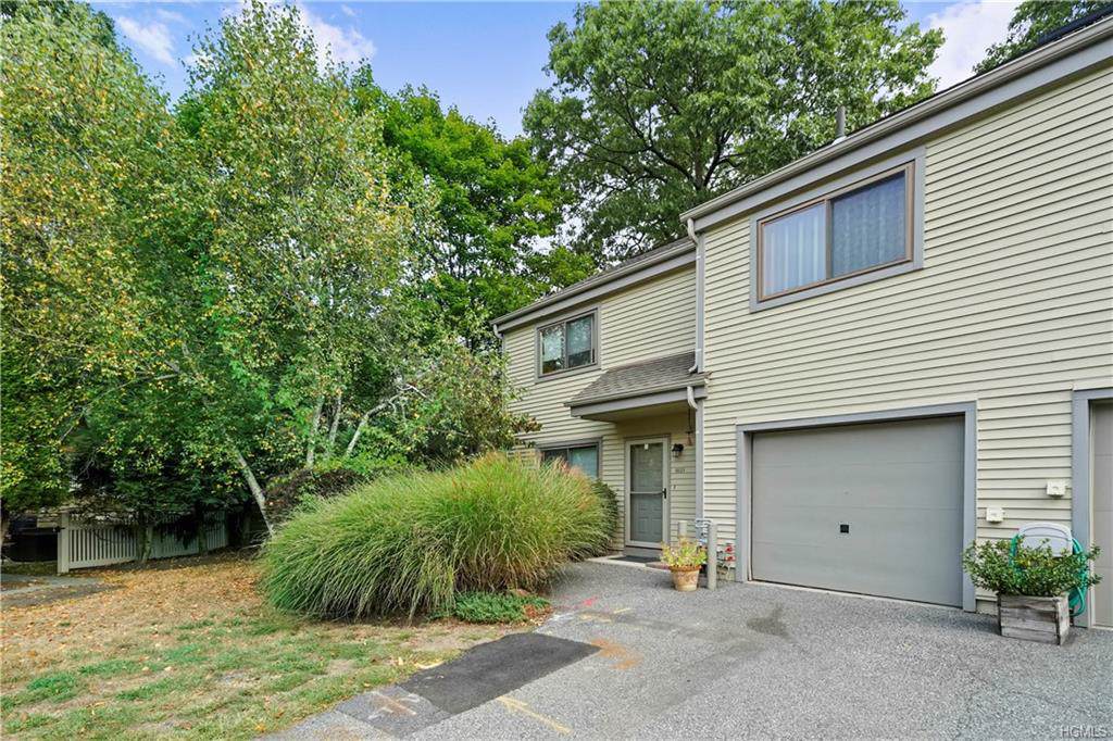 1601 Hunters Run - Photo 1 1601 Hunters Run - Photo 1