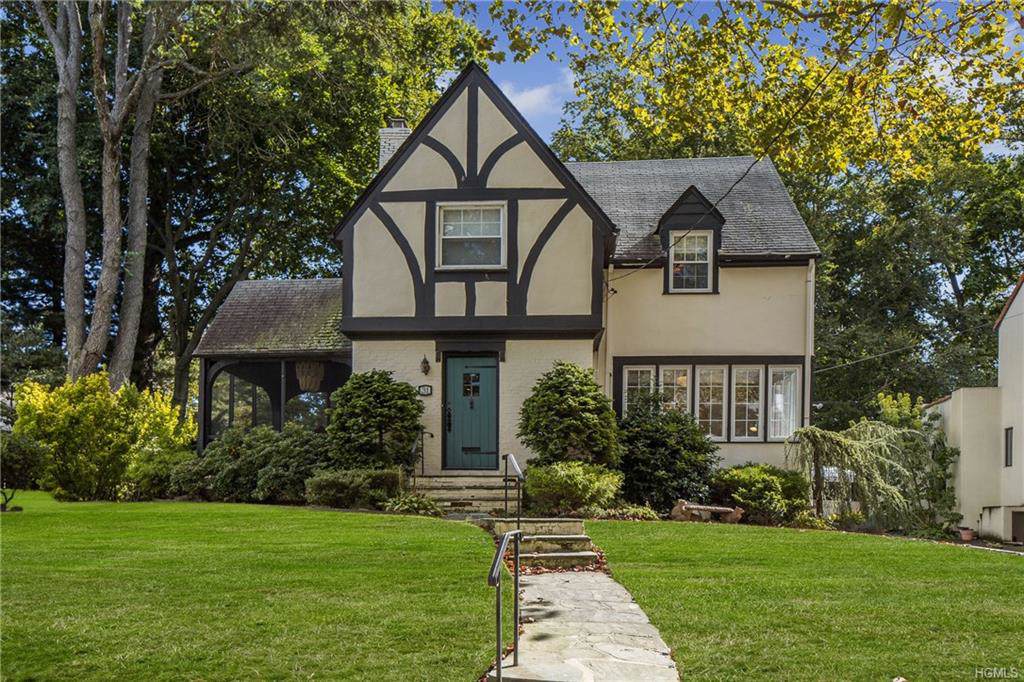 31 Vernon Parkway - Photo 1