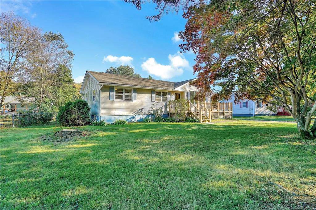 31 Apple Lane - Photo 1