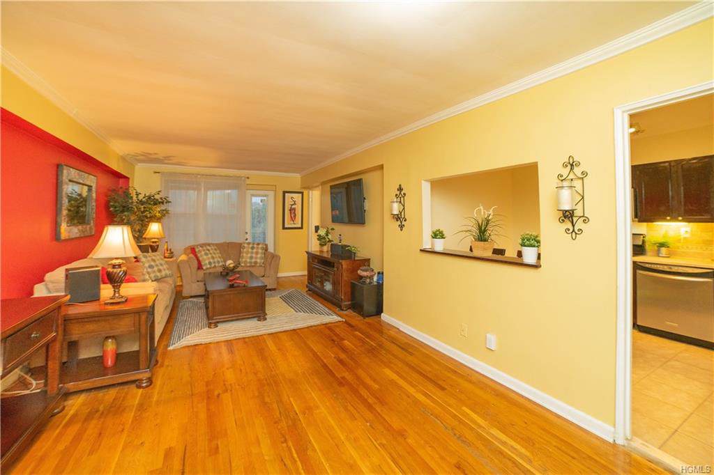 495 Odell Avenue - Photo 1