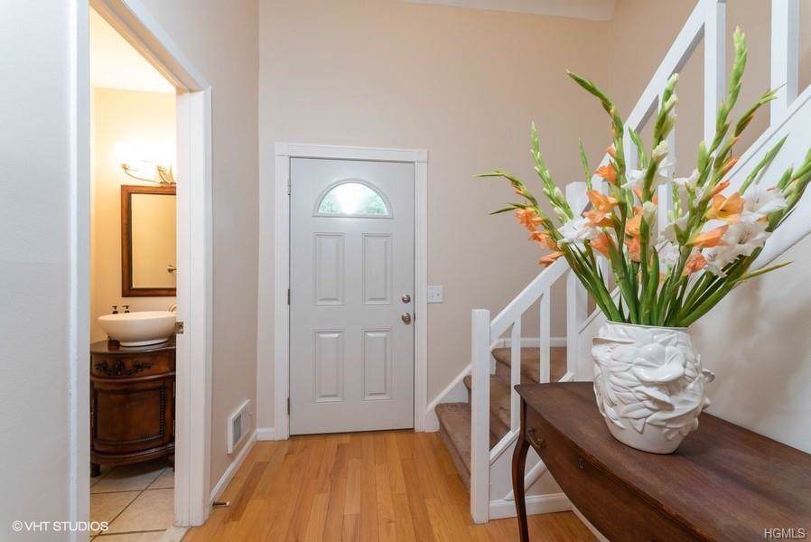 312 Carroll Close - Photo 1
