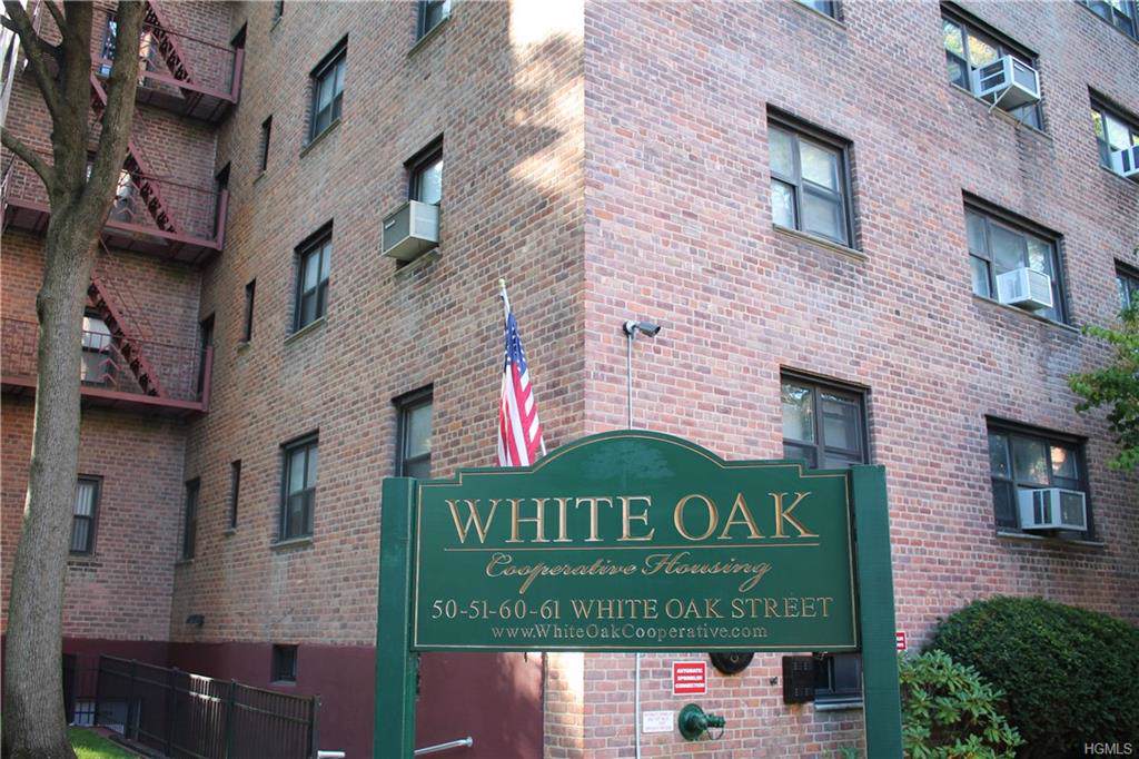 61 White Oak Street - Photo 1