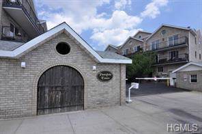 10 Pennyfield Avenue - Photo 1