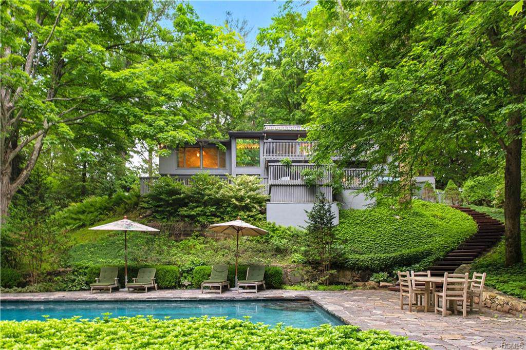 107 Middle Patent Road - Photo 1