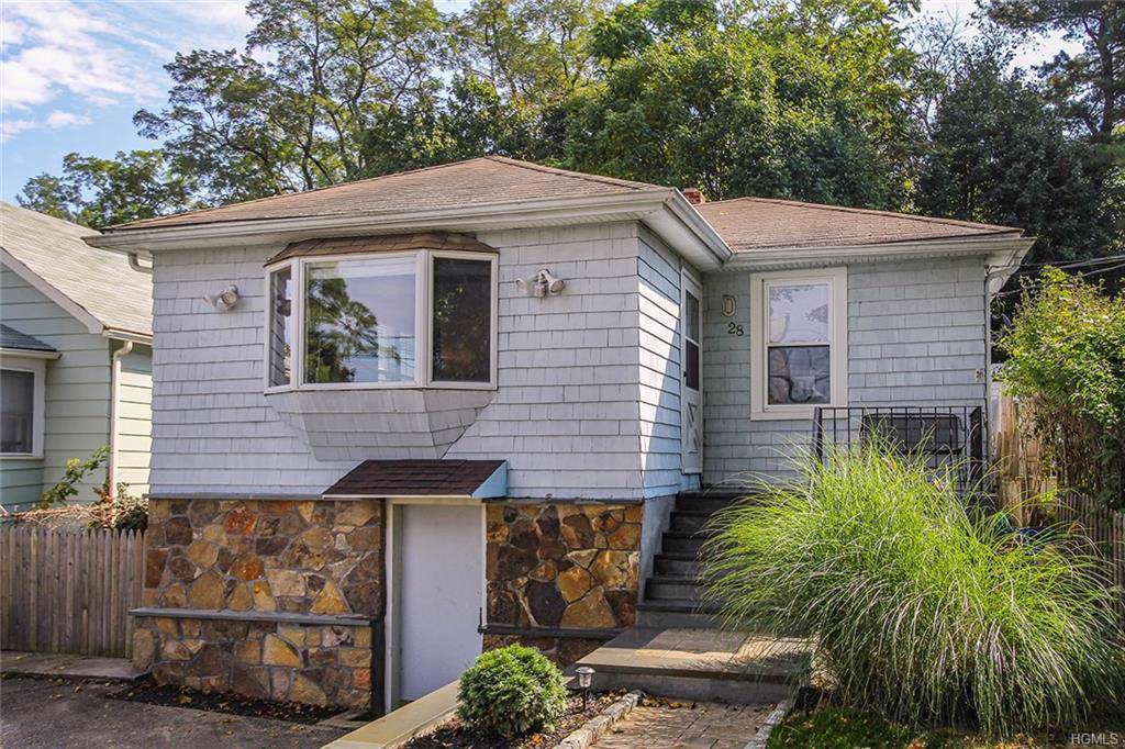28 Hillcrest Avenue - Photo 1