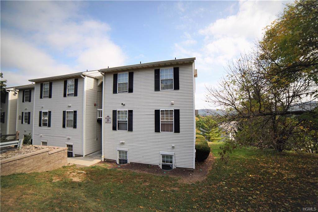 25 Lexington Hill - Photo 1