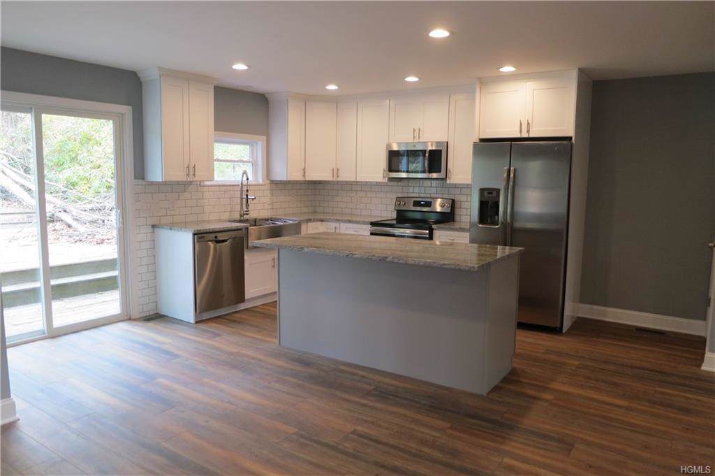 60 Warren Drive - Photo 1