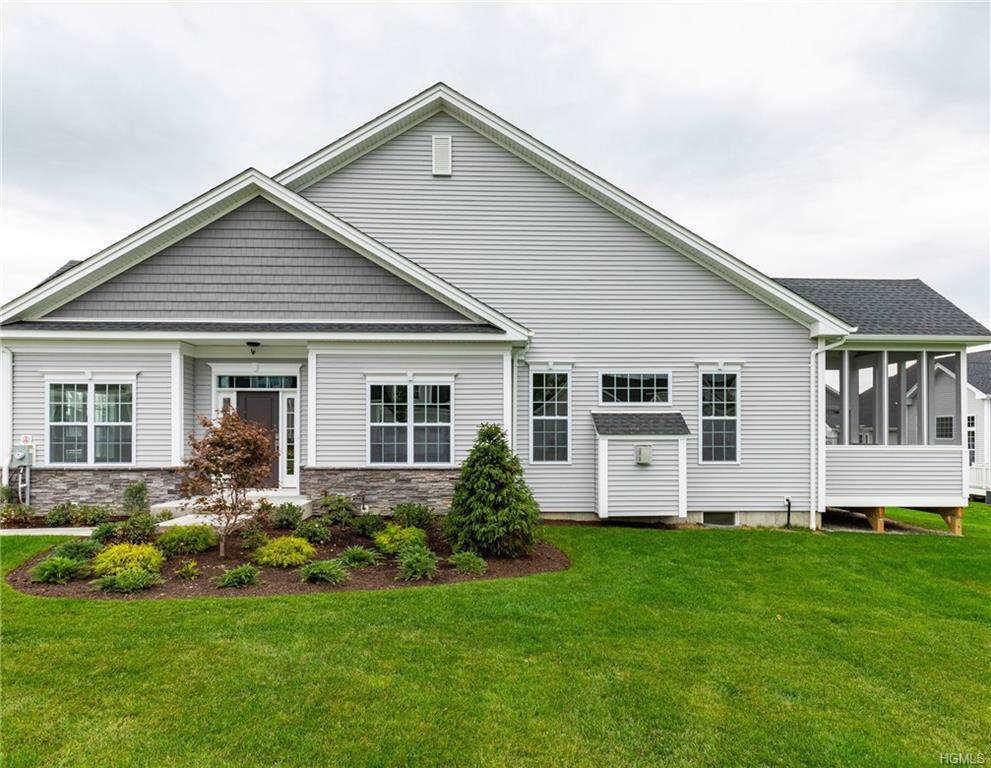 30 Stratford Lane - Photo 1