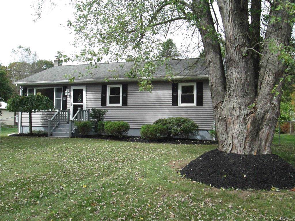 6 Oak Circle - Photo 1