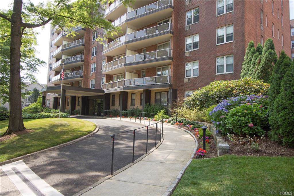 360 Westchester Avenue - Photo 1