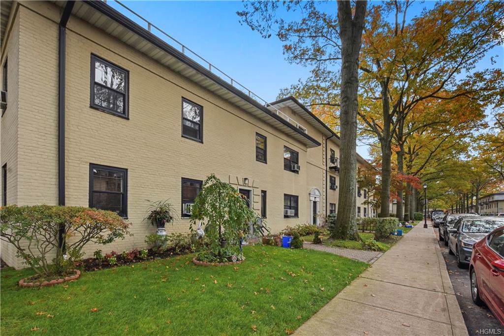 61 Manchester Road - Photo 1