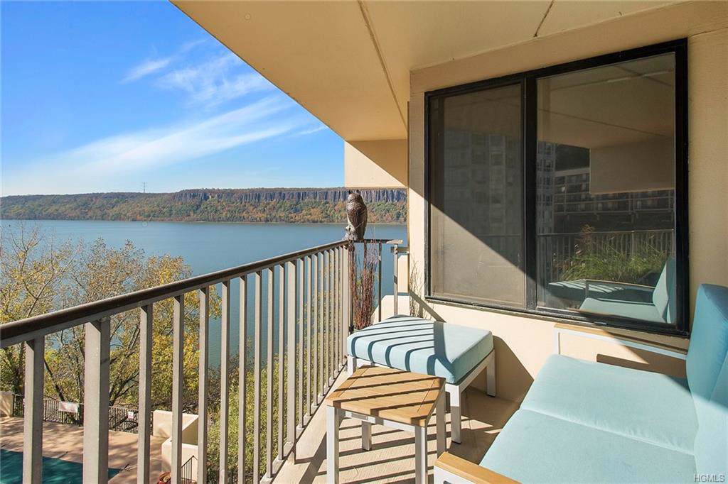 1155 Warburton Avenue - Photo 1