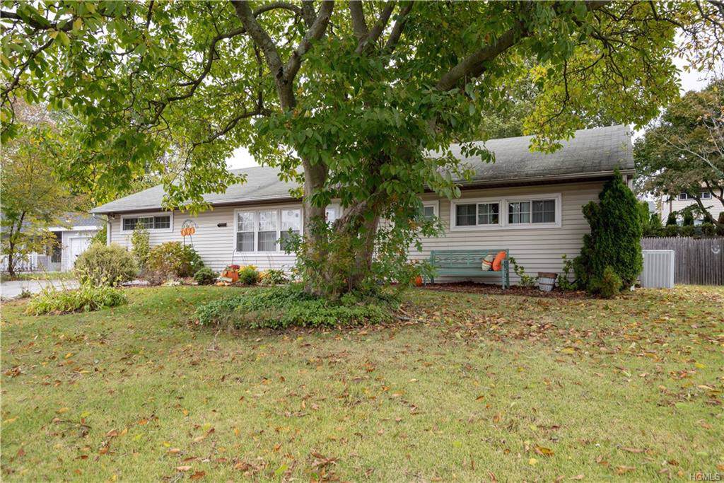 32 Manitou Trail - Photo 1