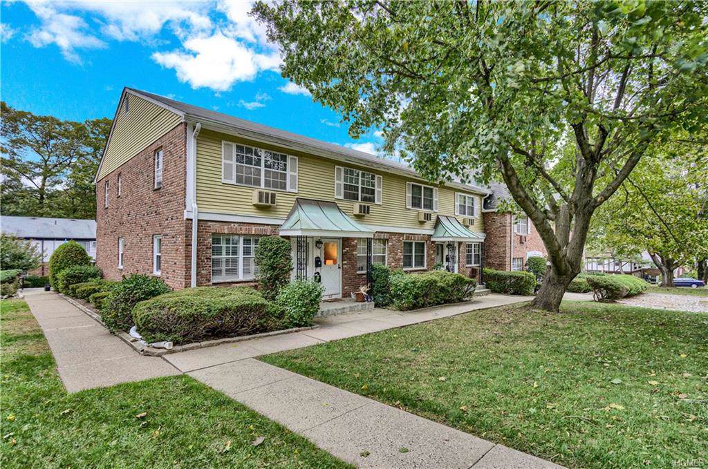 165 Parkside Drive - Photo 1