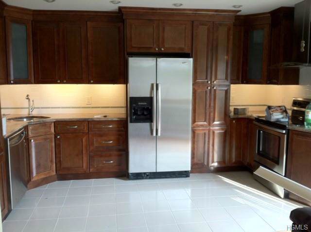 412 Broadway - Photo 1