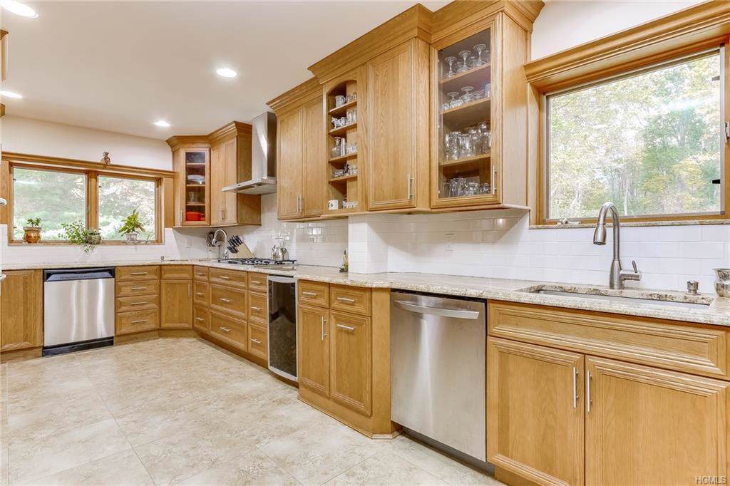 2 Edgebrook Lane - Photo 1