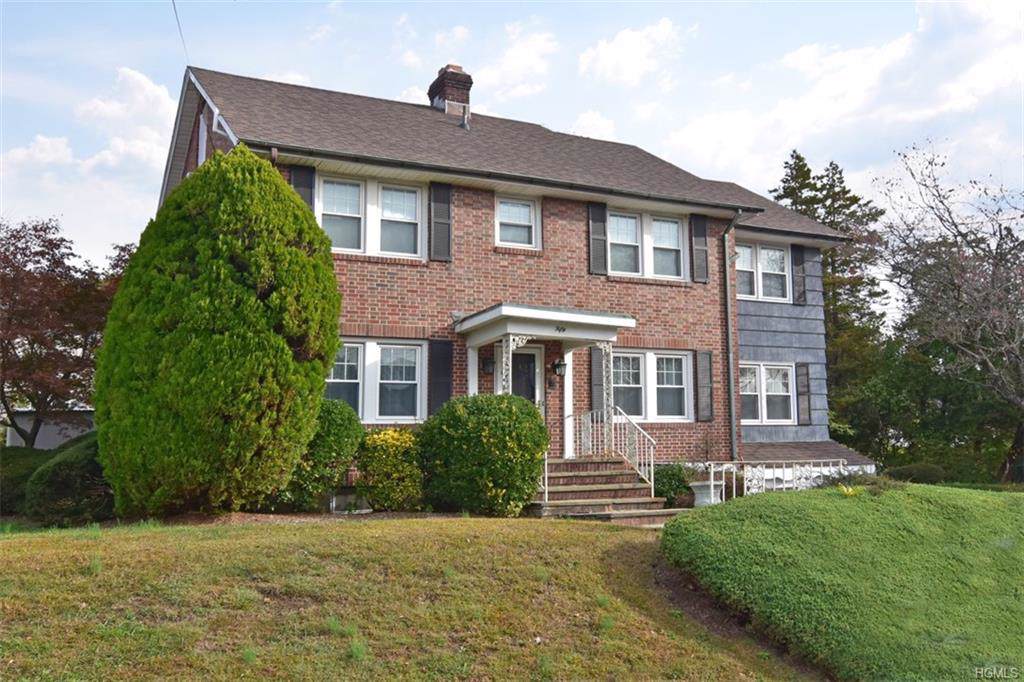 50 Locust Avenue - Photo 1