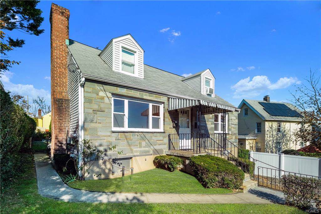 17 Terrace Avenue - Photo 1