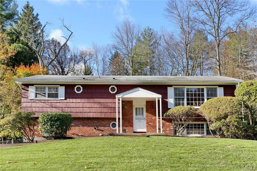 22 Woodglen Drive - Photo 1