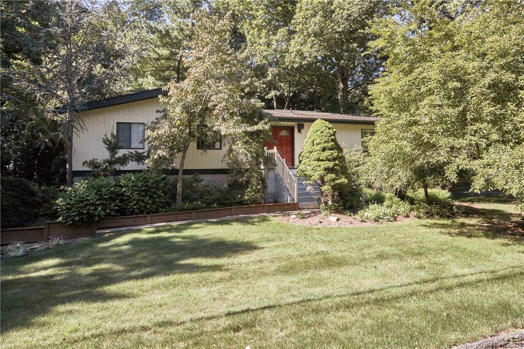 4 Kevin Drive - Photo 1