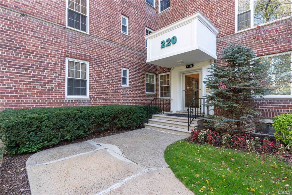220 Pelham Road - Photo 1 220 Pelham Road - Photo 1