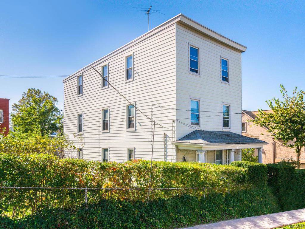 22 Ferndale - Photo 1