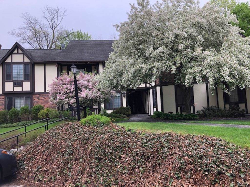 28 Manville Lane - Photo 1