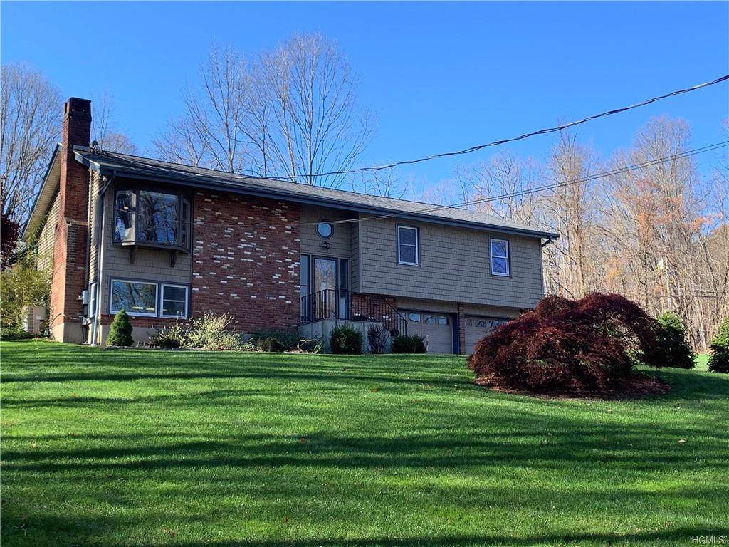 5 Westwood Drive - Photo 1