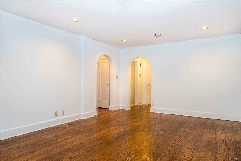36 Westview Avenue - Photo 1