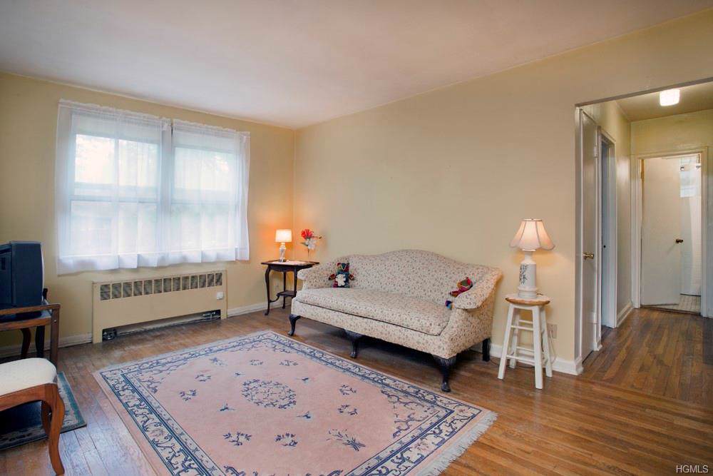 2 Bryant Crescent - Photo 1