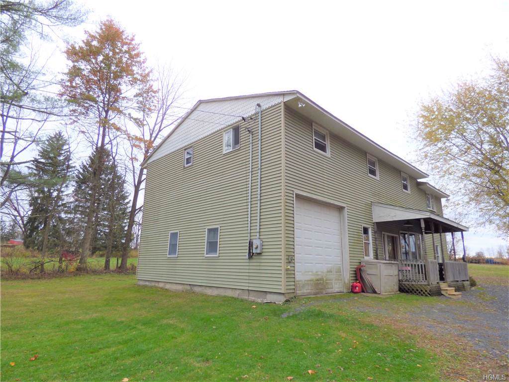 1610 Albany Post Road - Photo 1