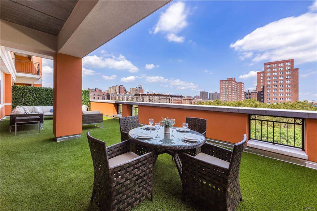 70 139th Street - Photo 1